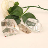 Natural white crystal large grains of crushed stone white crystal with the shape of the original stone