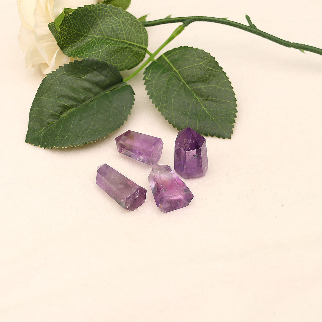 Natural amethyst pillar original crystal ornaments, energy crystal