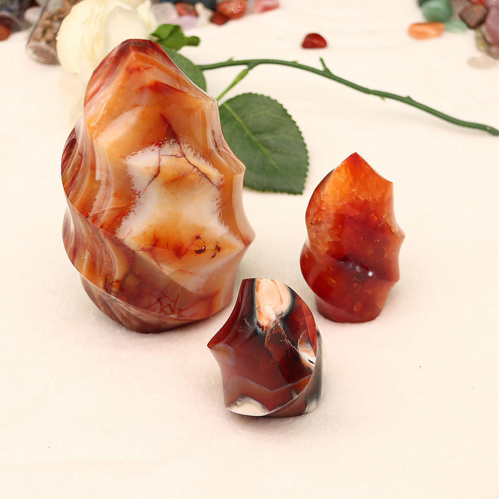 Natural Red Onyx Torch Crystal Quartz Bullet Shaped Reiki Healing Crystal Mineral Specimens