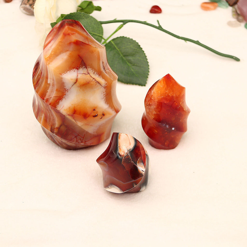 Natural Red Onyx Torch Crystal Quartz Bullet Shaped Reiki Healing Crystal Mineral Specimens