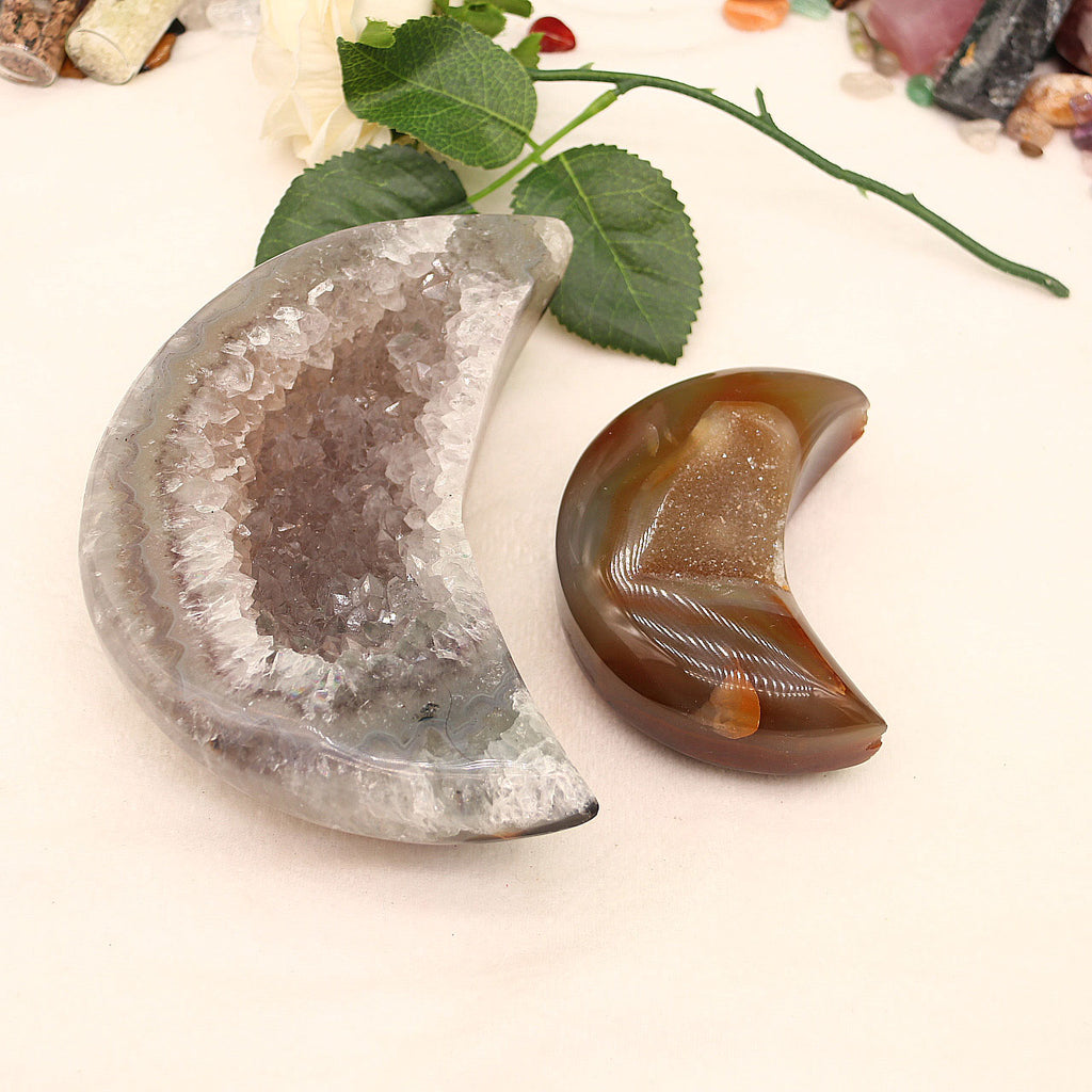 High quality natural crystal agate crystal cave carving crystal agate moon shape