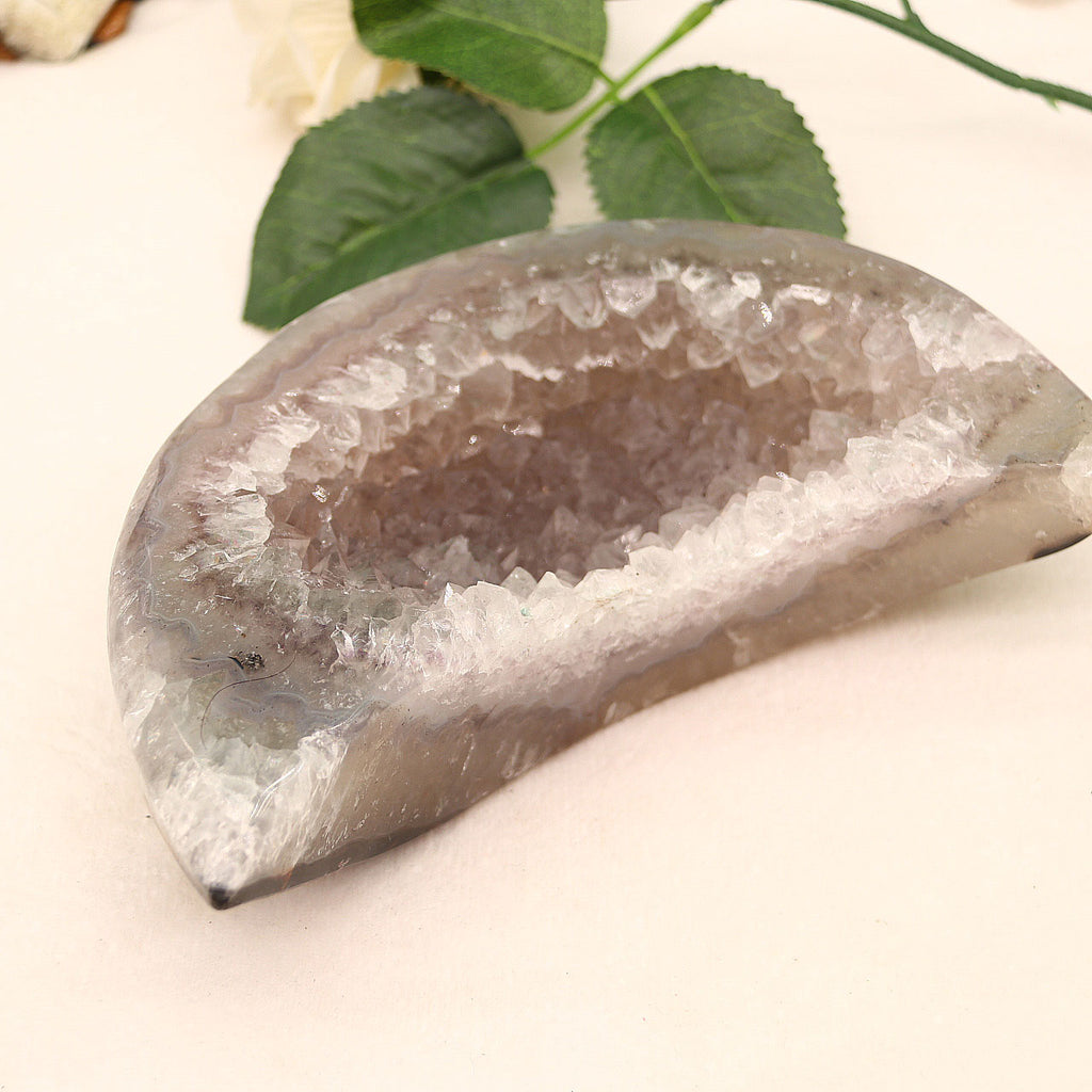 High quality natural crystal agate crystal cave carving crystal agate moon shape